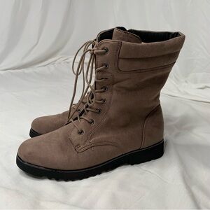 NEW Comfortview Taupe Suede Lace Up Combat Boots Women’s Size 9M